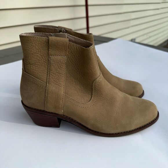 Vionic Roselyn Women's Ankle Boot in hazelnut nubuck leather 6.5 - Picture 1 of 9